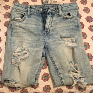 American eagle ripped jeans ✨✨